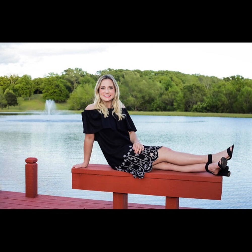 Meet your Posher, Emily